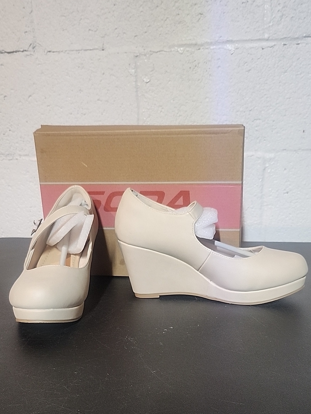 Women’s Wedge Mary Jane Pumps in Cream